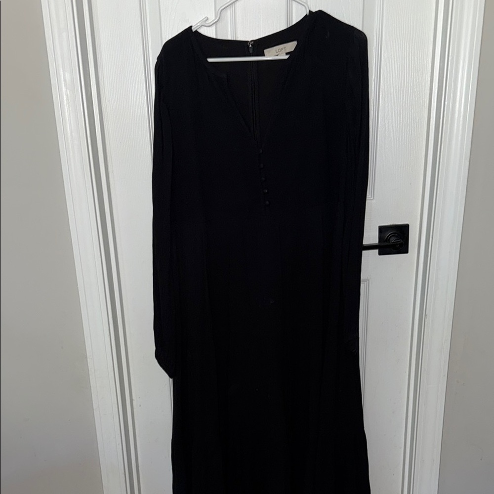 Elegant Black Maxi Dress